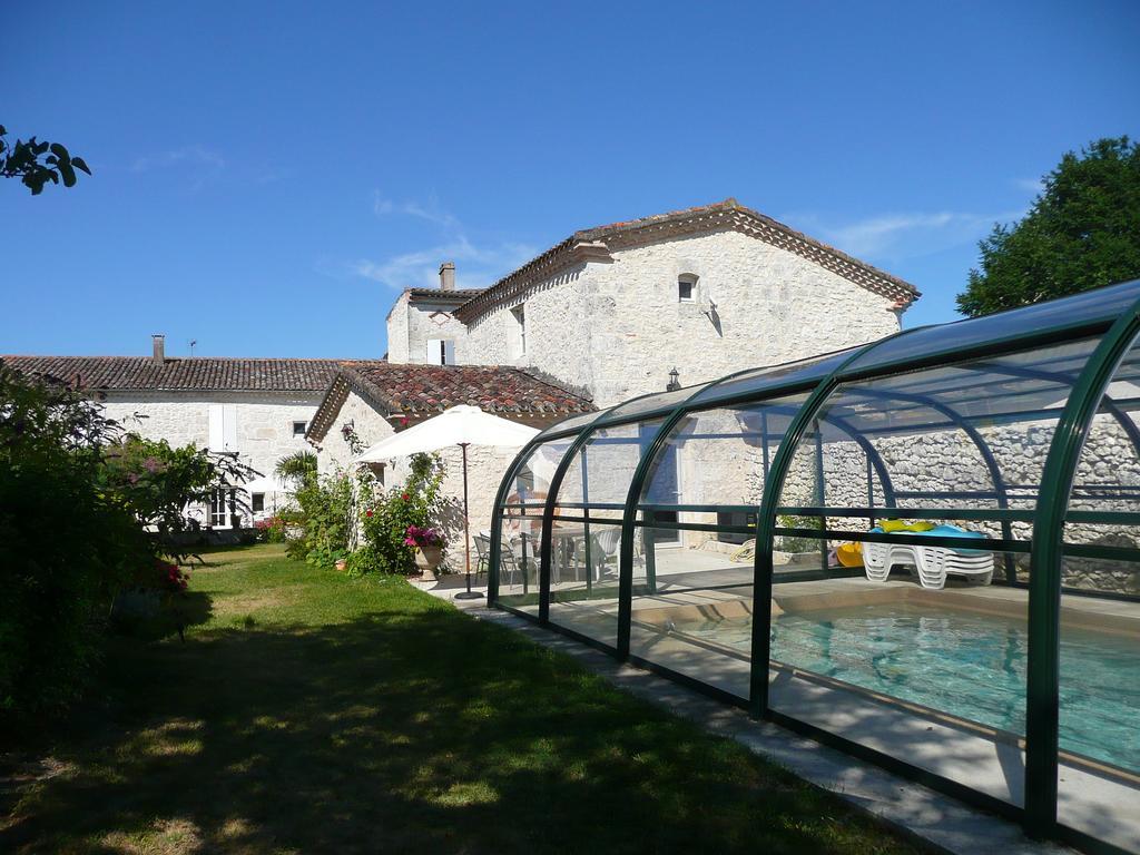 Chambres D'Hotes Saint Roch Tournecoupe Room photo